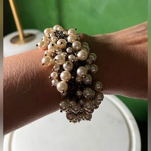 J. CREW CHAMPAGNE COLORED CLUSTER PEARL CHAIN BRACELET